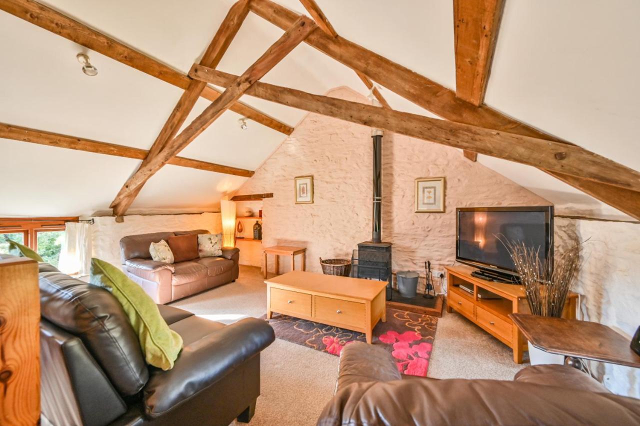 Polean Farm Cottages - With Free Animal Feeding And Pony Rides And Free Access To A Nearby Pool Looe Luaran gambar