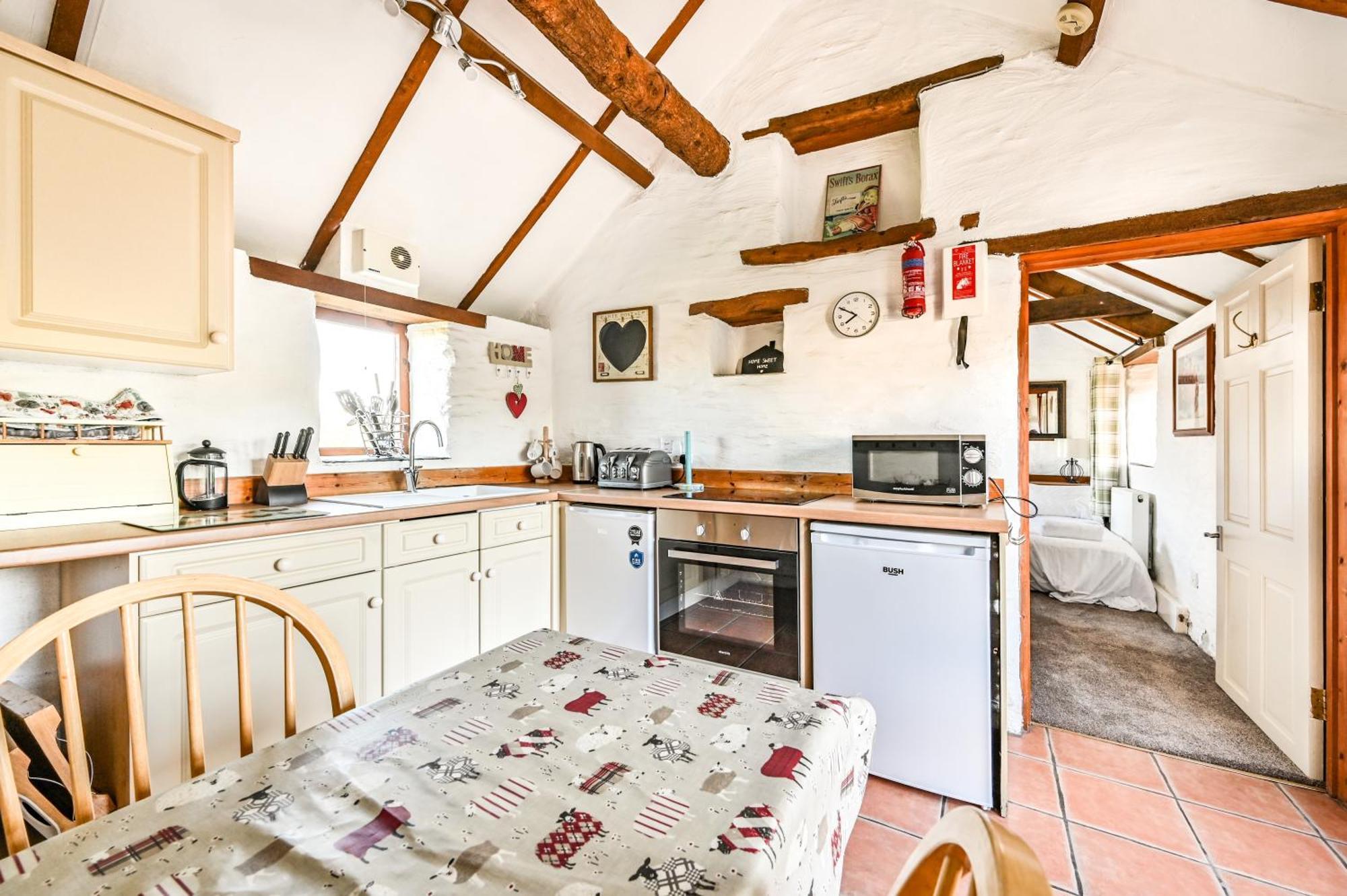 Polean Farm Cottages - With Free Animal Feeding And Pony Rides And Free Access To A Nearby Pool Looe Bilik gambar